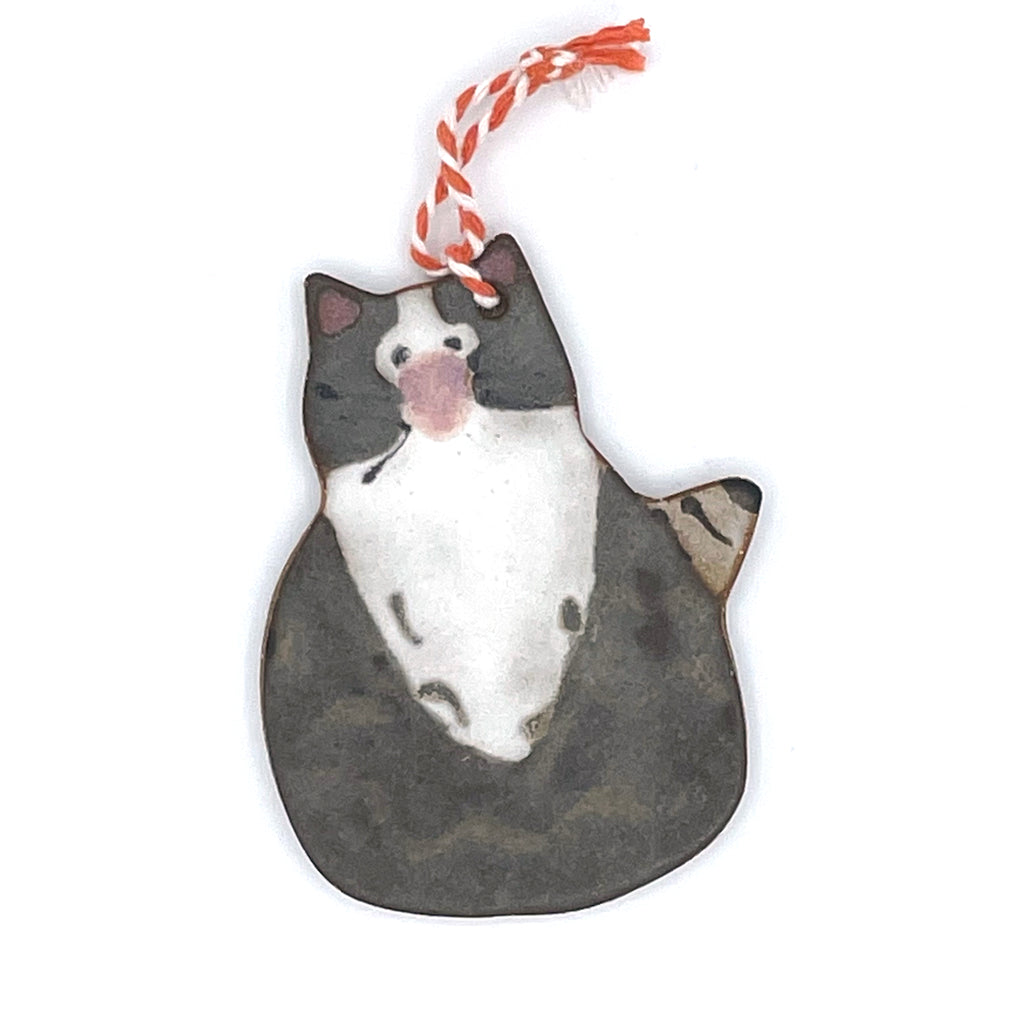 Warm Gray White Bibbed Cat